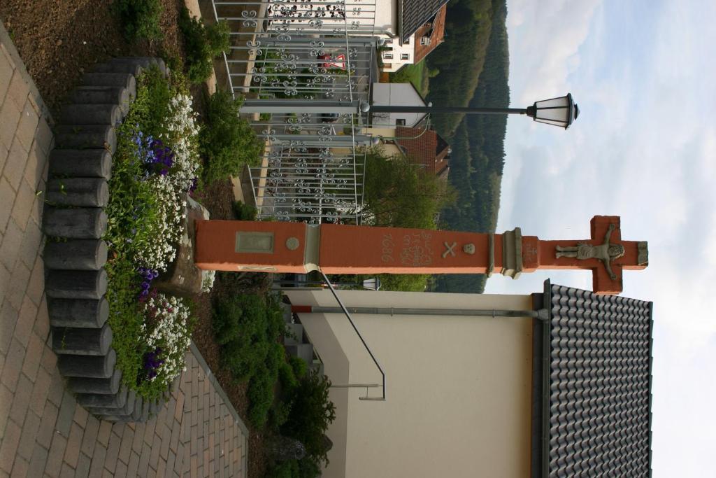 Hotel Zur Krone Birresborn Екстер'єр фото